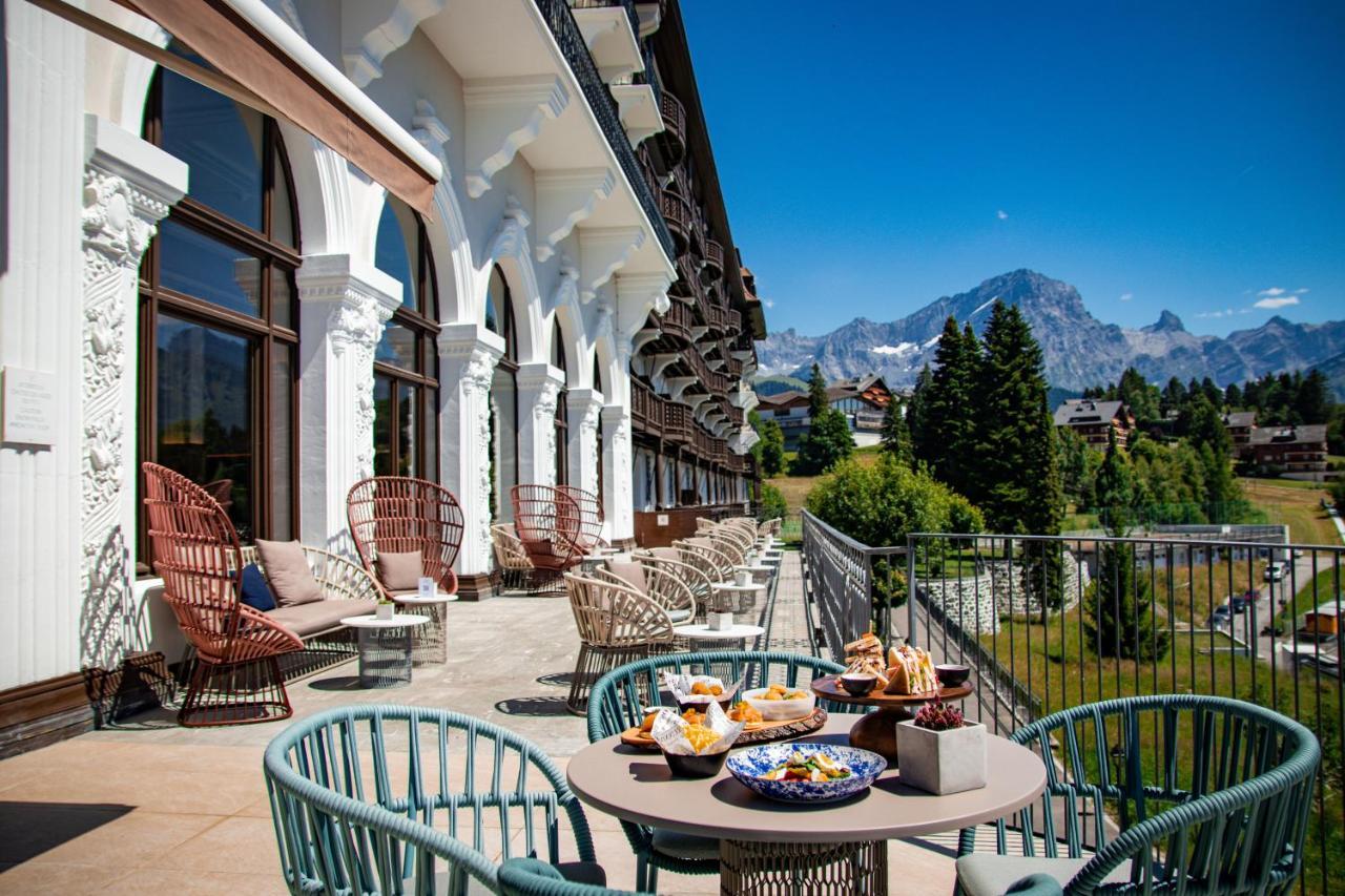 Villars Palace Buitenkant foto